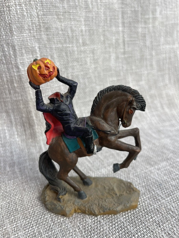 Lemax Halloween Spooky Town Headless Horseman Pumpkin Head Horse & Rider