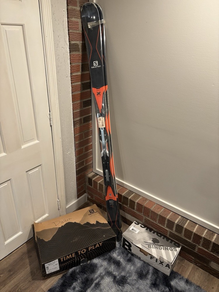 177cm Black/Orange Solomon X-Drive 8.0 Ti Skis,  Bindings, Size 30.5 Men’s Boots