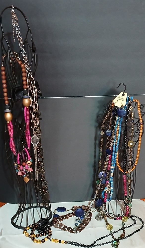 Mixed Lot Of 14 Pieces of Boho/Bead Style Jewlery