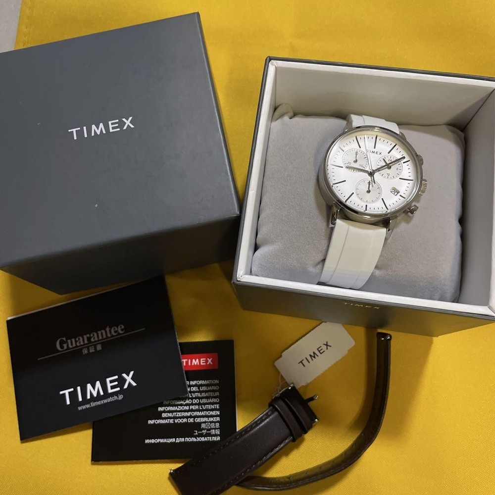 Timex Chronograph White Leather Silicone Band with Box and Guarantee Card Ref 0707