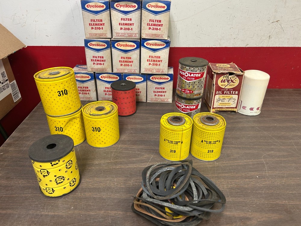 LOT OF 19 VINTAGE NOS CYCLONE HASTINGS WIX 1940s  1950s  OIL FILTER CARTRIDGES