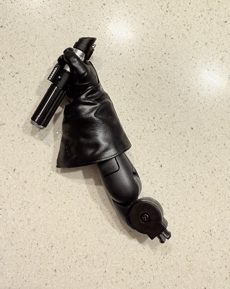 Hot Toys Star Wars Episode IV a Hope Darth Vader MMS279 Light Up Saber Arm Only