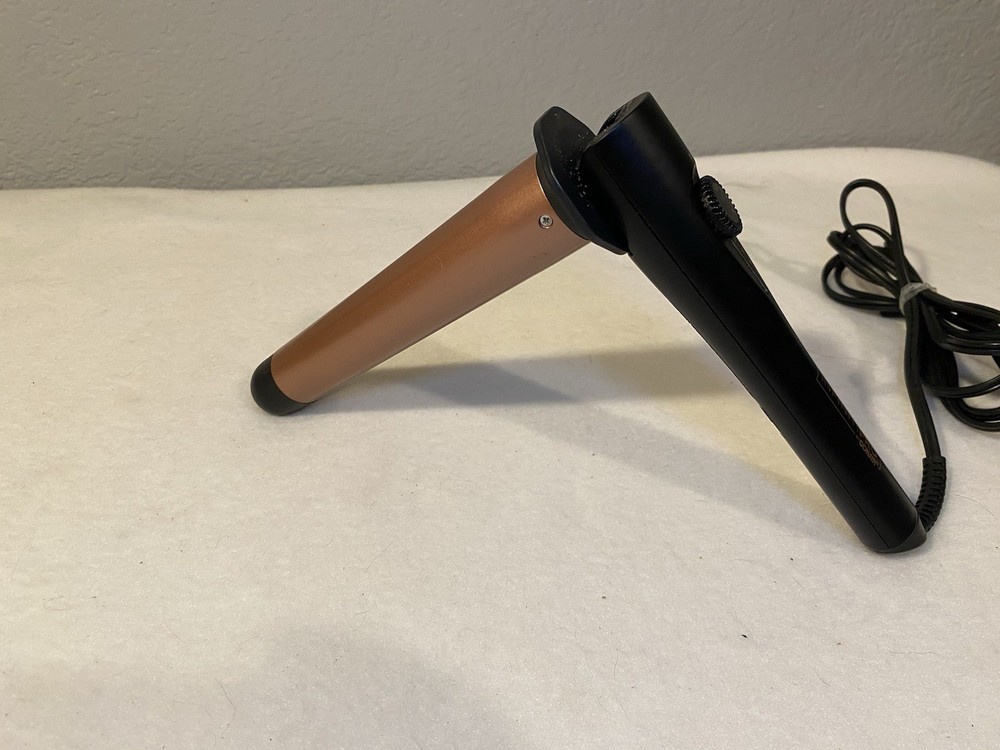 Conair Infiniti Pro Tourmaline Ceramic Curling Wand 1 to 1.5 Inch Foldable Hair Styler