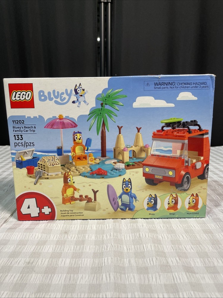 LEGO Bluey Beach & Family Car Trip 11202 – 133 Pieces NEW
