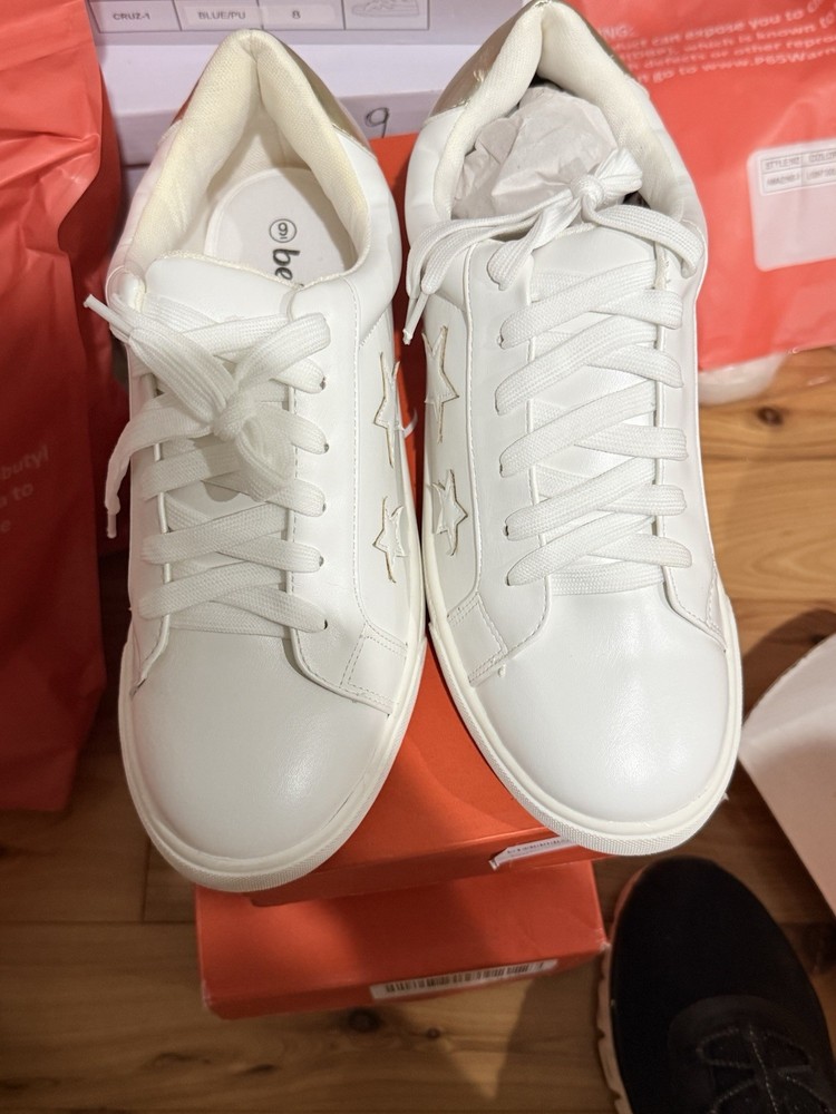 Be Lovely Women's Tennis Shoe White Leather Size 10 New In Bag