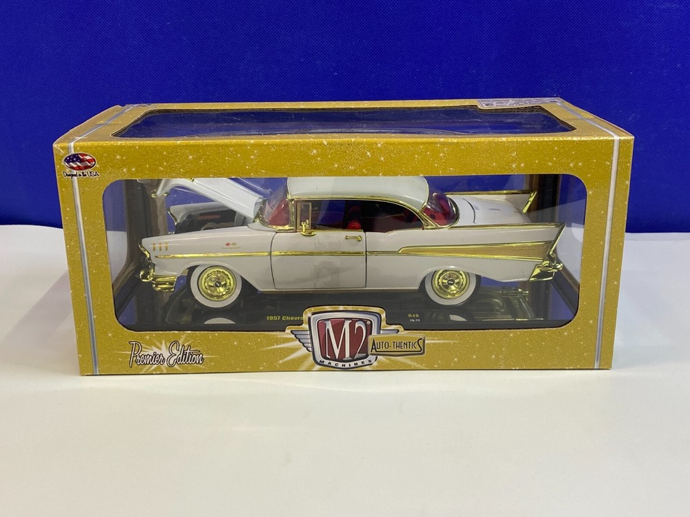 M2 MACHINES 1/24 SCALE GOLD CHASE 1957 CHEVROLET BEL AIR HARDTOP VERY NICE !!