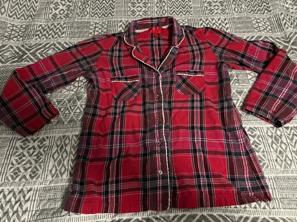 Victoria's Secret Red Plaid Pajama Shirt Size M Long Sleeve Lace Trim Holiday Sleepwear