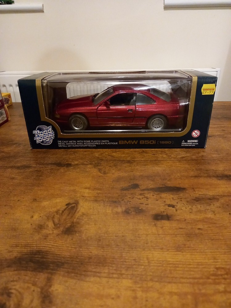 ROAD TOUGH 92028 BMW 850i 1990 BOXED