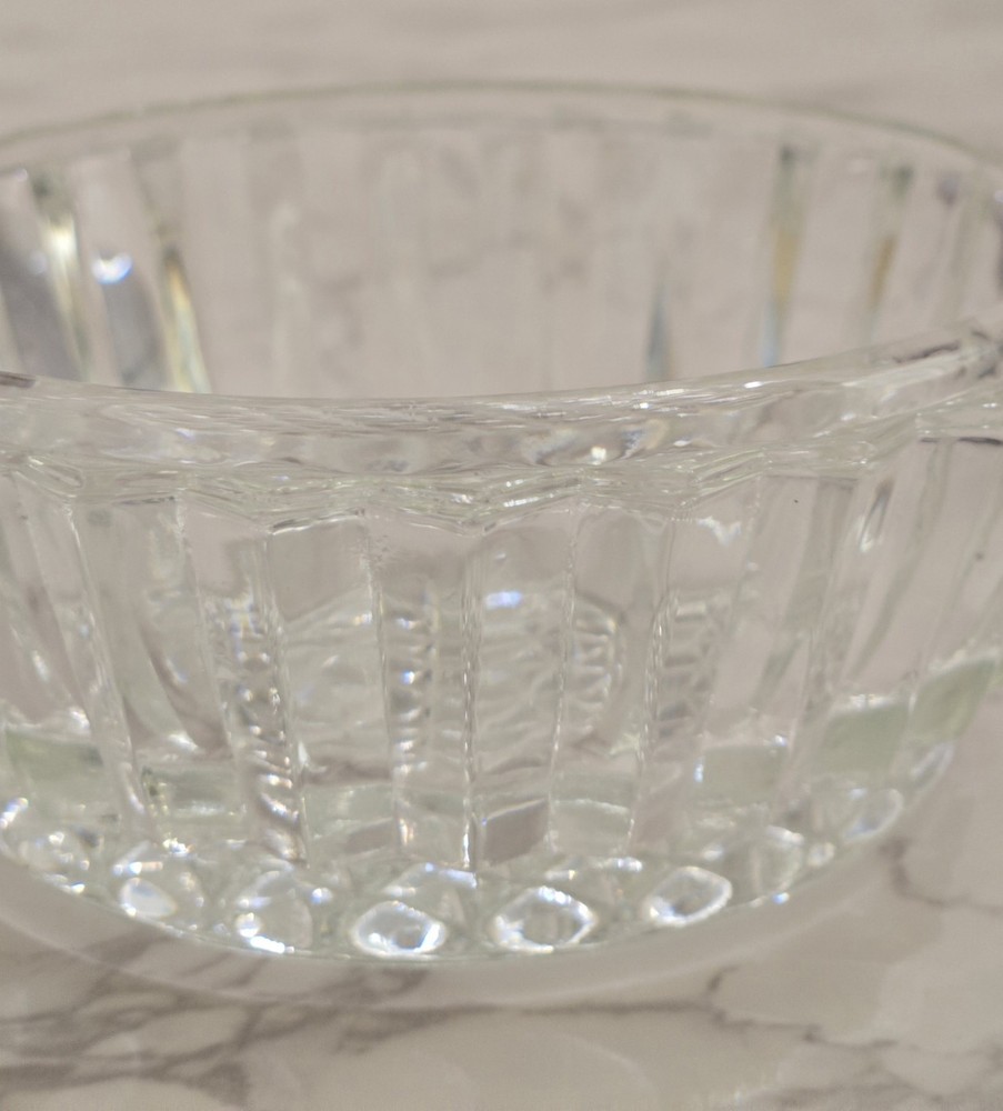 Elegant Crystal Glass Candy Dish for Stylish Display