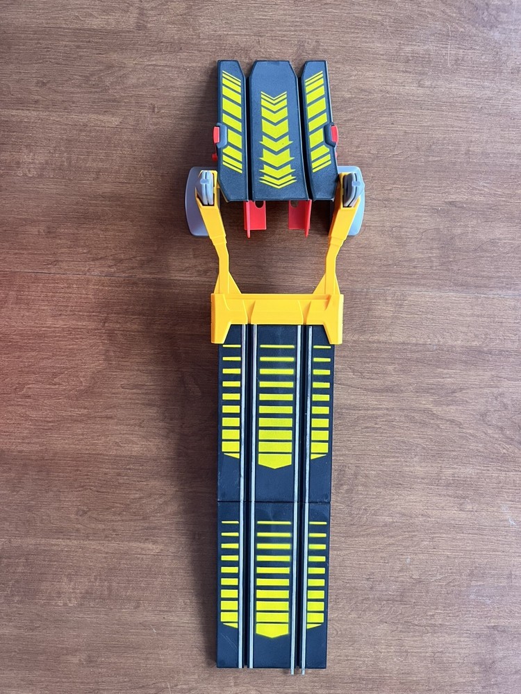 Artin Slot Car Track Replacement Parts: Jump and Landing Area Tested