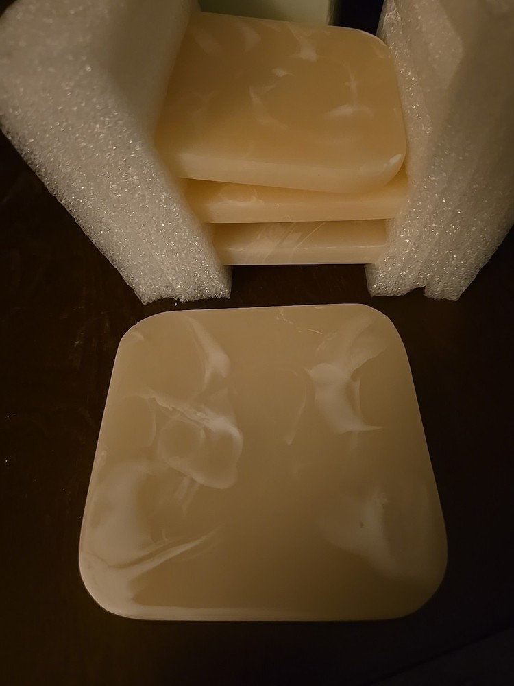 Ririku Off White Square Resin Coaster Set 4pc Rounded Edges New