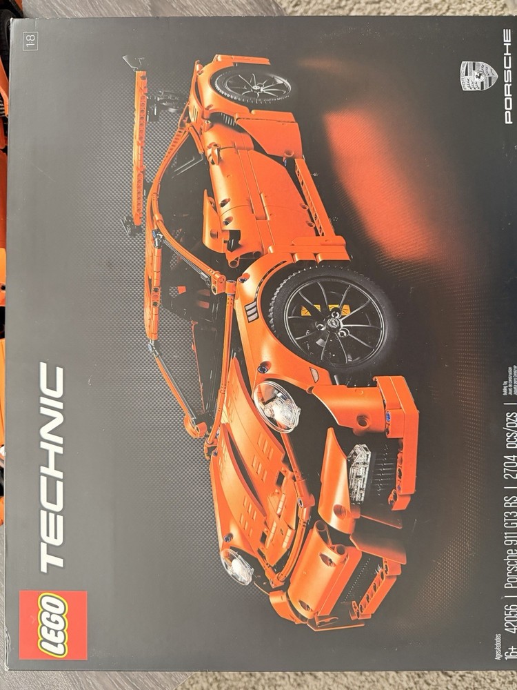LEGO TECHNIC: Porsche 911 GT3 RS (42056)