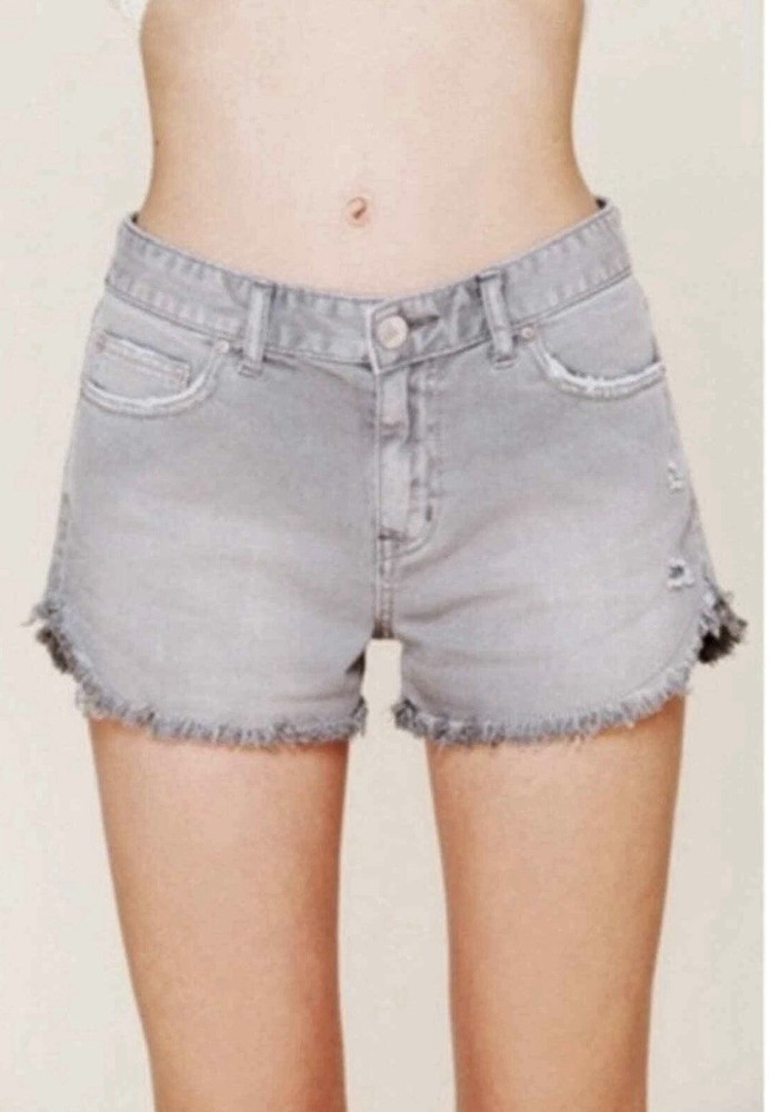 Free People Gray Jean Shorts Women's Size 28 Distressed Denim Raw Hem Boho