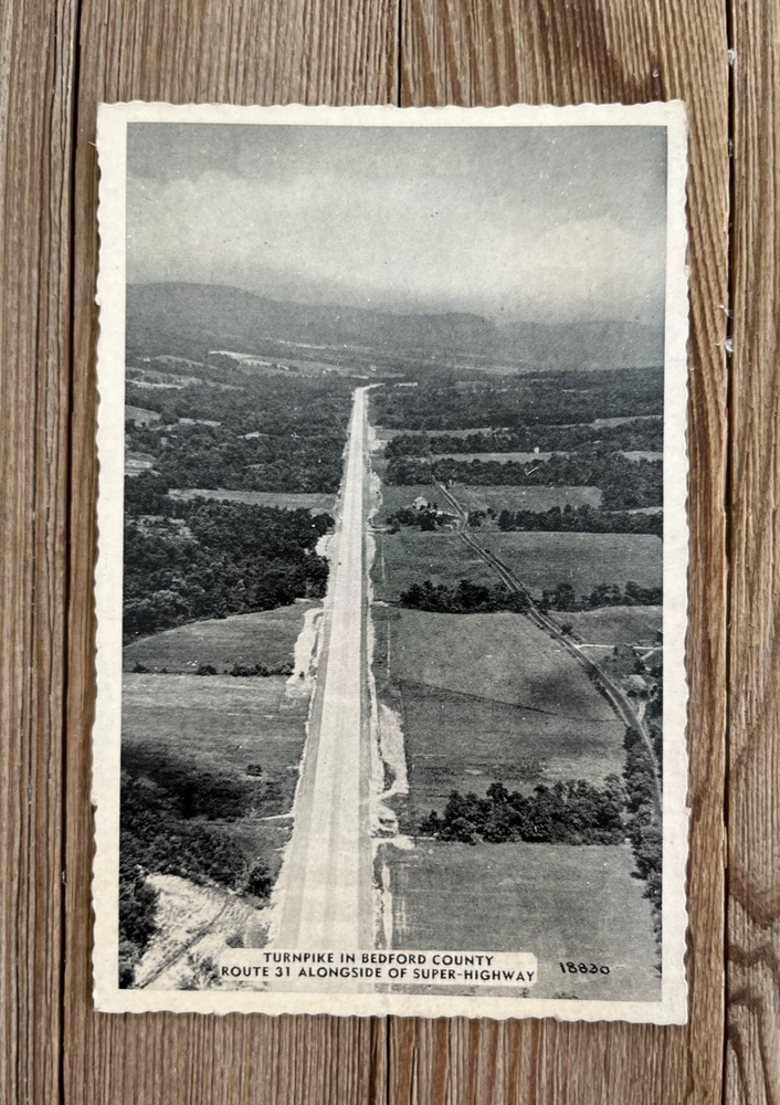 Vintage Postcard Howard Johnson's Pennsylvania Turnpike Bedford County Route 31
