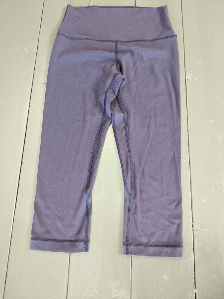 Lulmon Purple Size 6 High-Rise Workout Leggings Crop