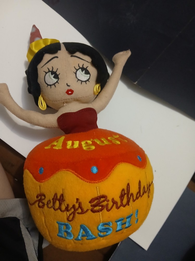 Betty Boop August Birthday Collectible Figurine for Celebrations