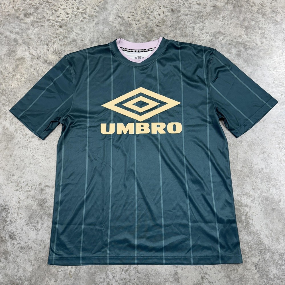 Umbro Shirt Mens Large Green Pinstripe Soccer Jersey Lightweight Logo Crewneck