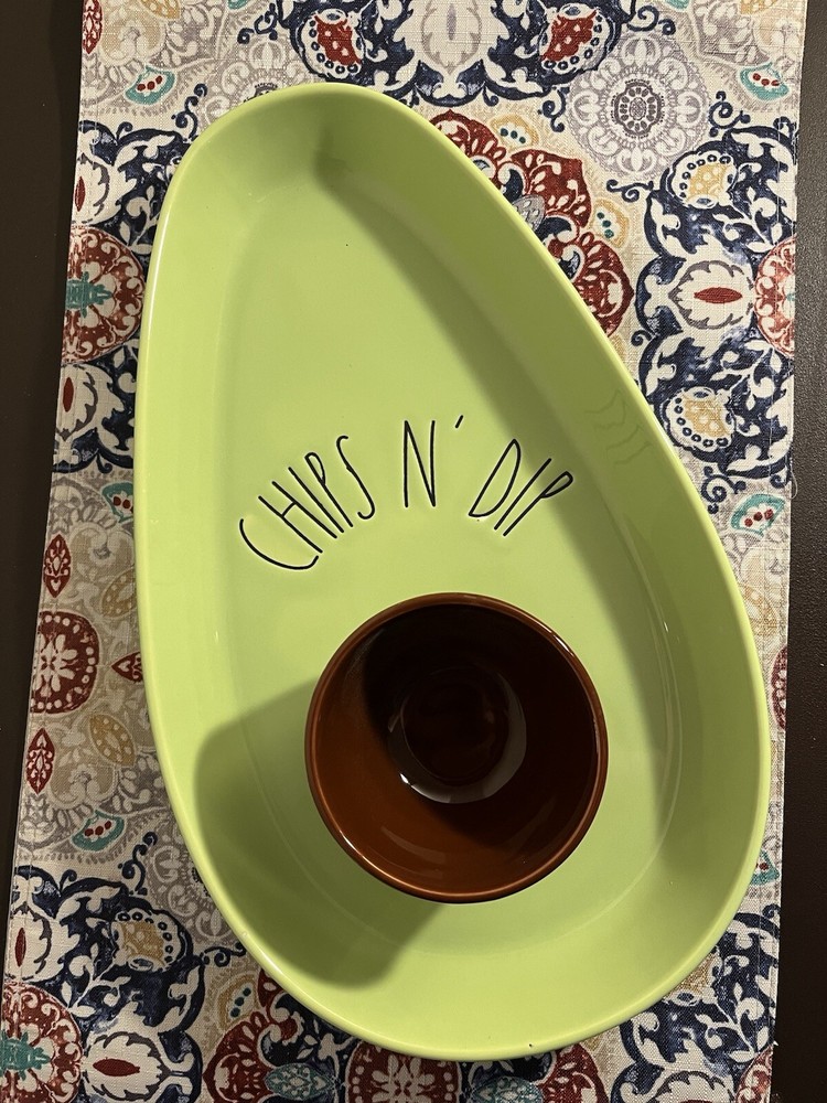 LexiHome Avocado Chip and Dip Party Tray Serving Dish
