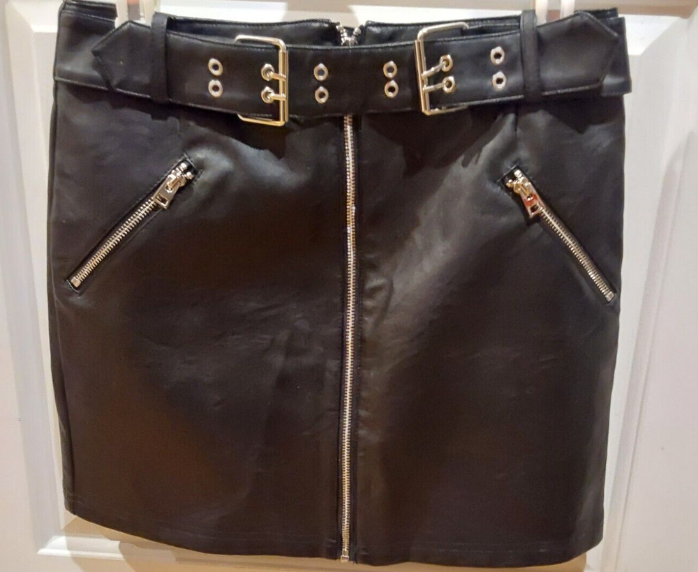 Topshop Faux Leather Skirt With Front Zipper And Belt Sz 6.
