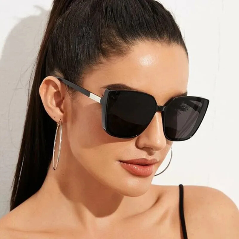 Cat-eye oversized plastic sunglasses for women, stylish brand design  
