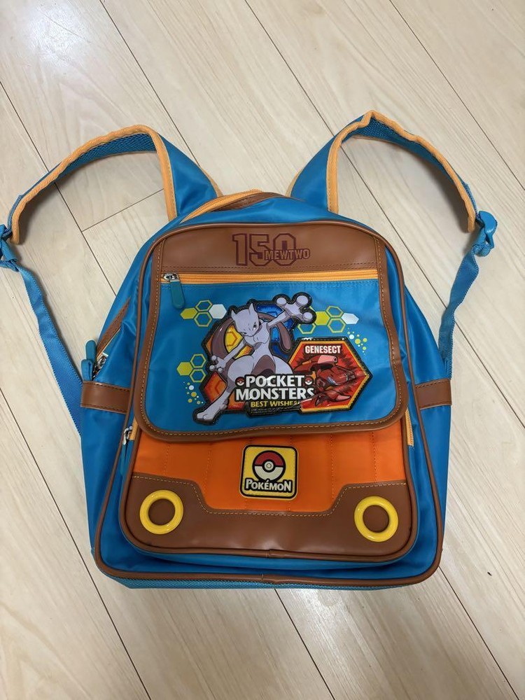 Backpack Mewtwo Pokemon