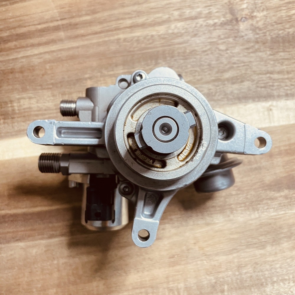 2010-2016 PORSCHE PANAMERA Continental 94811031524 HIGH PRESSURE FUEL PUMP