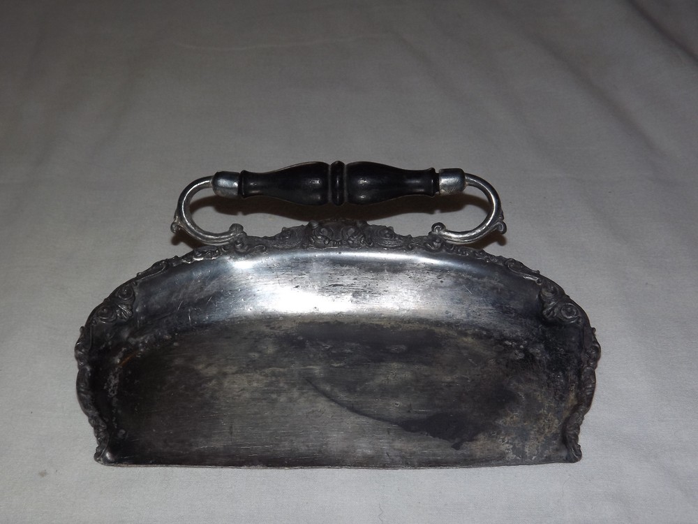 VINTAGE DINING KITCHEN BUTLER VICTORIAN WOOD HANDLE  TABLE CRUMB SCRAPER  TRAY