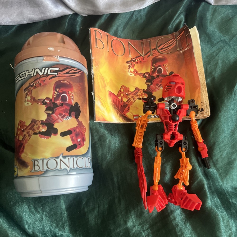 LEGO Bionicle Toa Tahu Set 8534 Complete with Instructions and Canister Mata Nui