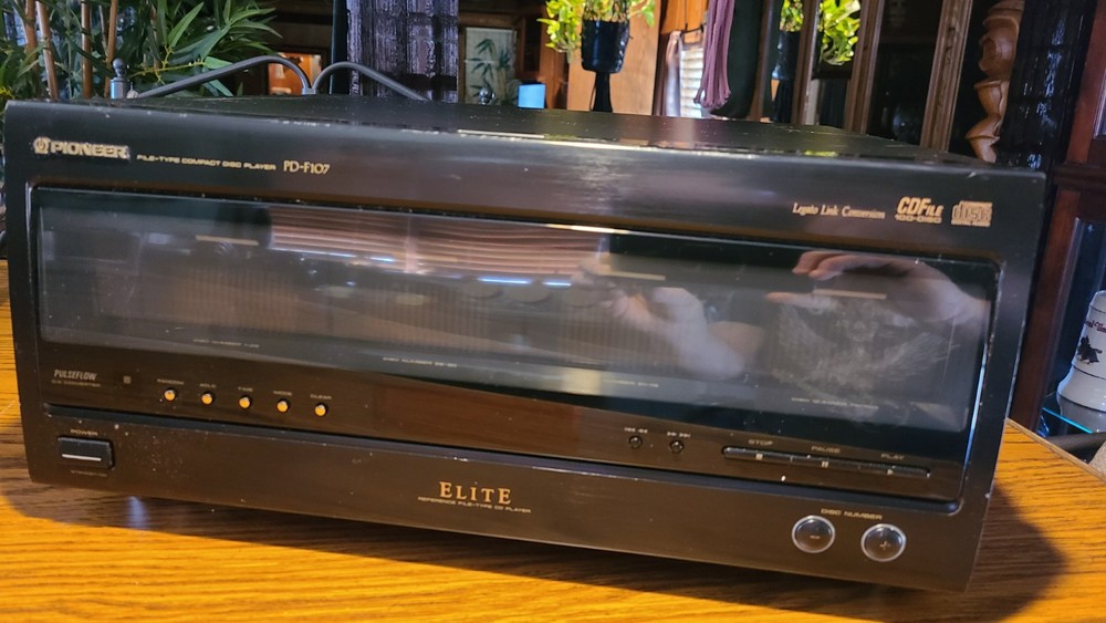 Pioneer Elite cd changer player