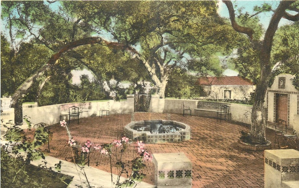 1920s Santa Barbara California Montecito Spanish Garden Postcard 25-229