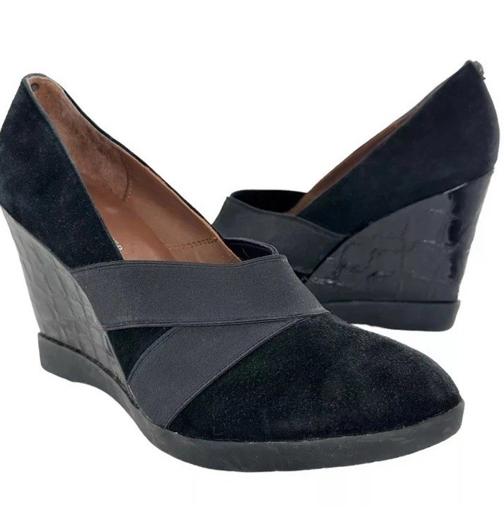 Donald J Pliner Womens Black Suede Carla Wedge Heel Pumps Size 7M