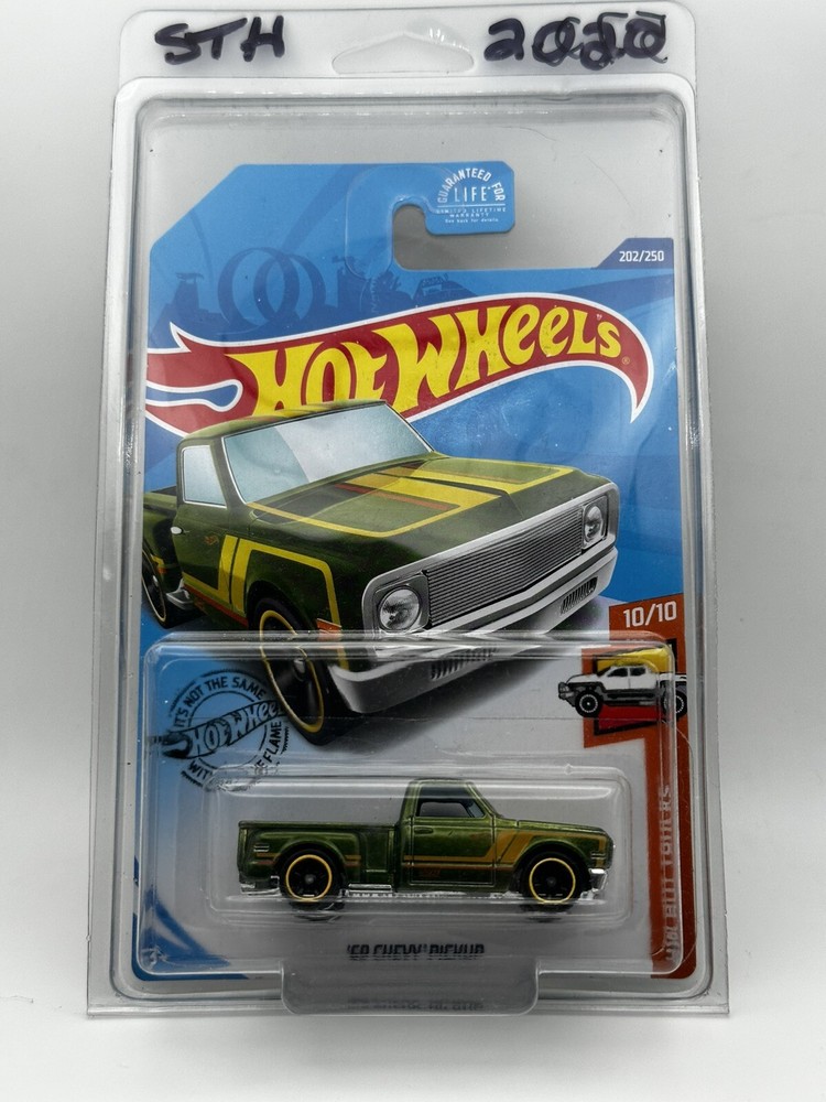 Hotwheels ‘69 Chevy Pickup SUPER TREASURE HUNT Comes With Protector
