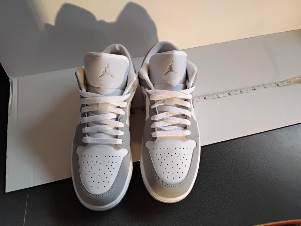 Womens Air Jordan 1 Low, White Wolf Grey-Aluminum, Size 9.