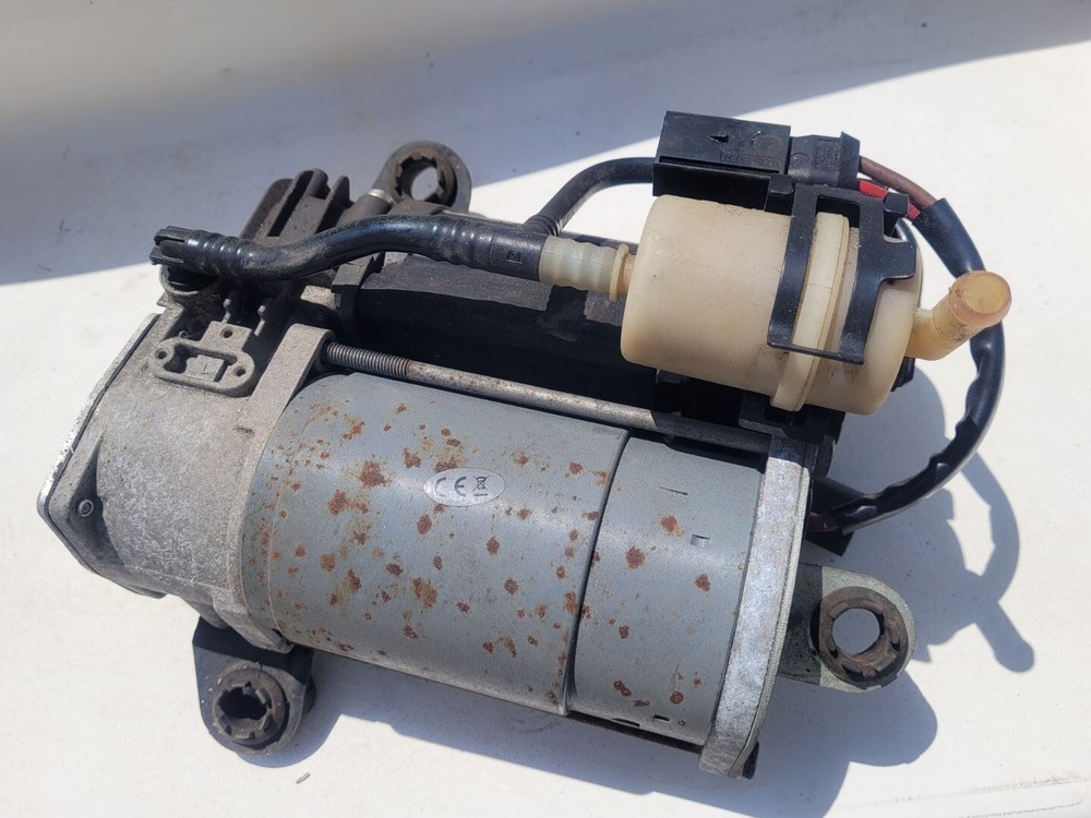 2004-2007 Jaguar XJ8 Air Ride Suspension Compressor Assembly OEM