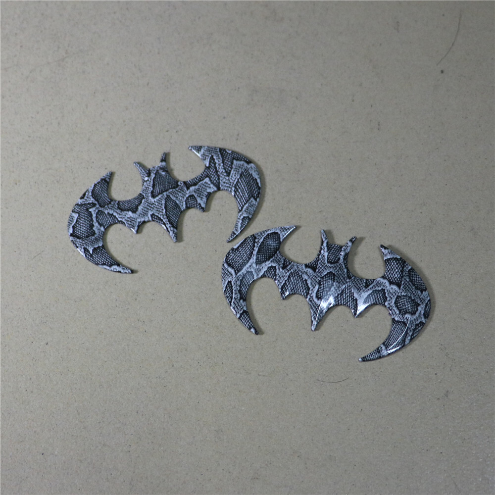 2PCS Snake Skin Color Metal Bat Sticker Decal Emblem Badge Car Motors Luxury AWD