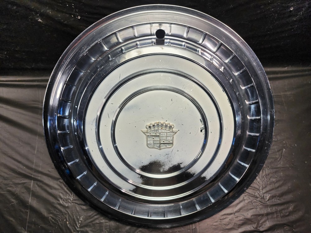 1960 1 Vintage Original CADILLAC DeVille Fleetwood Wheel Cover Hubcaps OEM Caddy