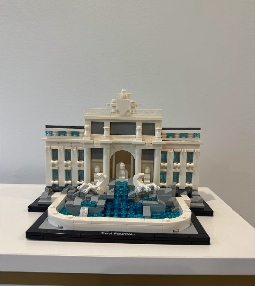 LEGO ARCHITECTURE: Trevi Fountain (21020), Retired, Collectors Item