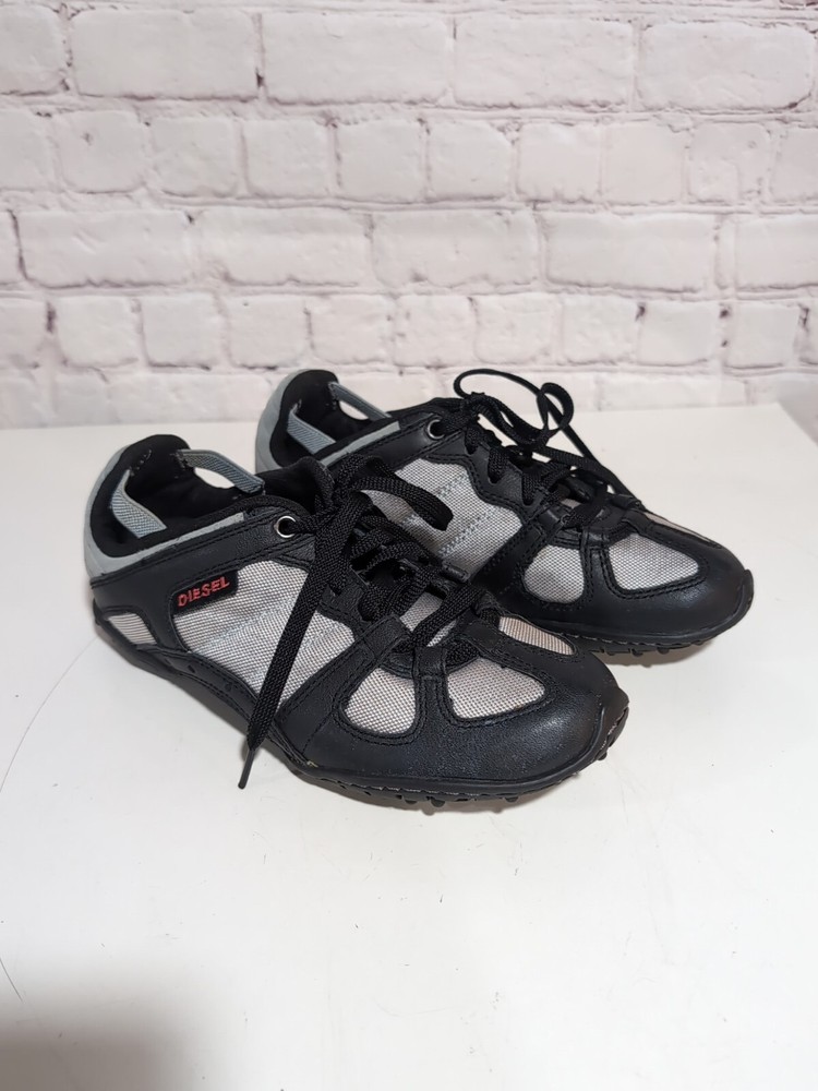 Diesel Whitney Low Top Lace Up Comfort Sneakers Shoes Silver Black Women’s 5.5