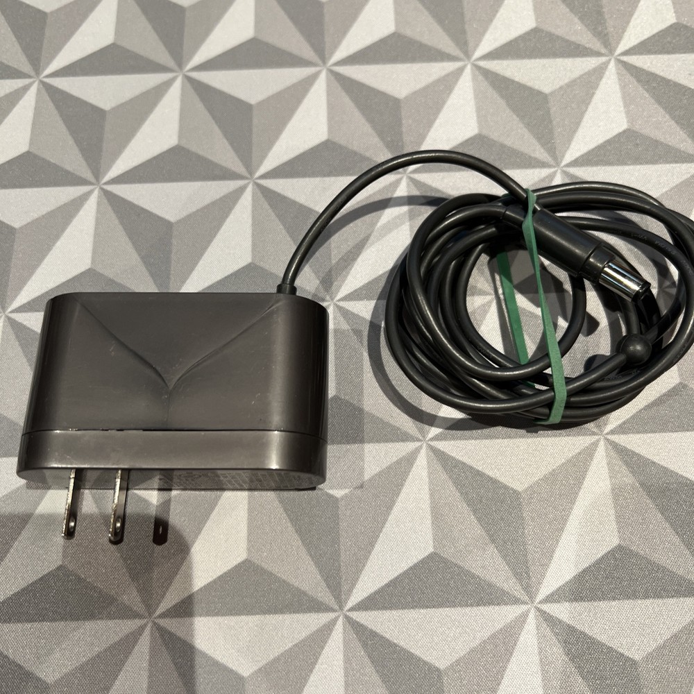 Dyson Cordless Vacuum Charging Adapter Model 17530-02 Replacement Part