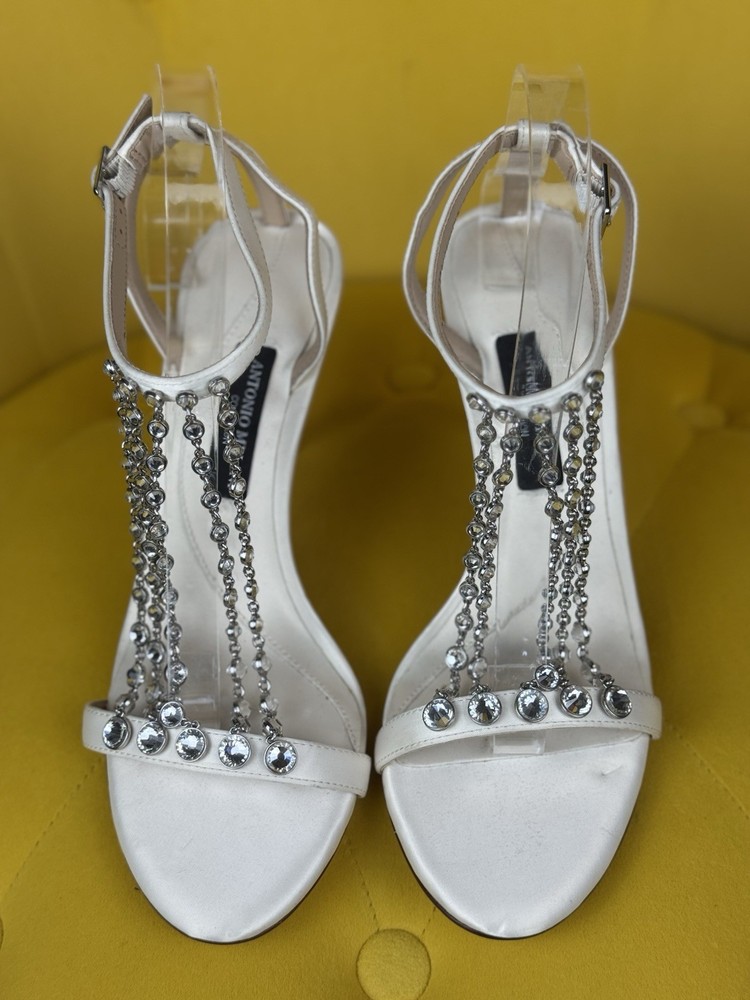 Antonio Melani White Leather Stiletto Heels Sandals Size 9M Bridal Pumps