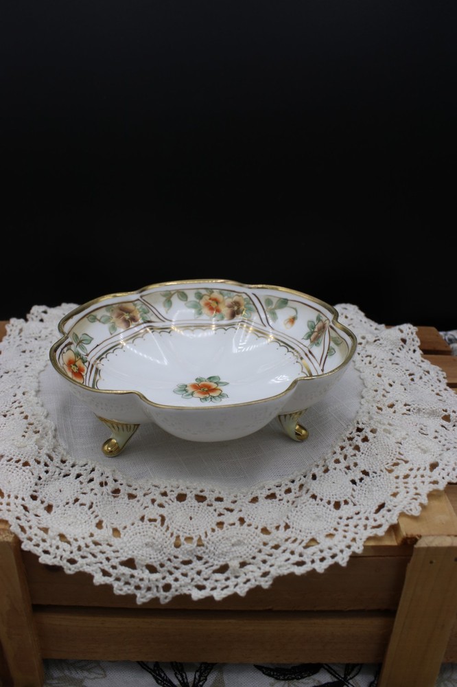 Vintage 5 Inch Nippon Porcelain Hand Painted Footed Scalloped Edge Dish 5 Inches
