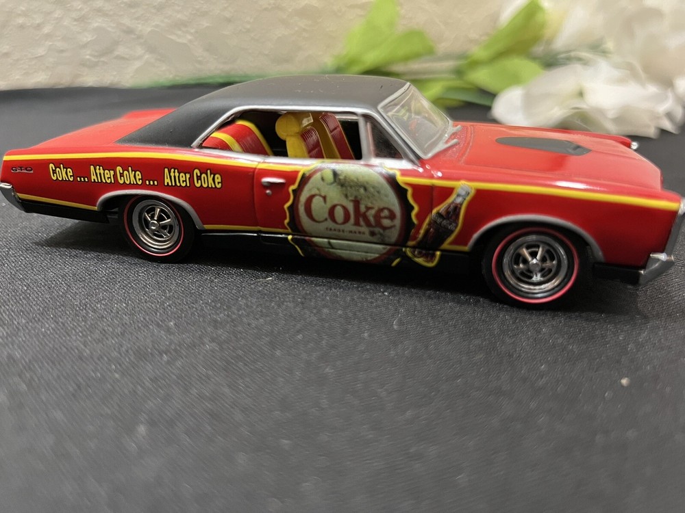 Matchbox Collectible Coca-Cola 1967 Pontiac GTO Diecast Car W/cert Authenticity