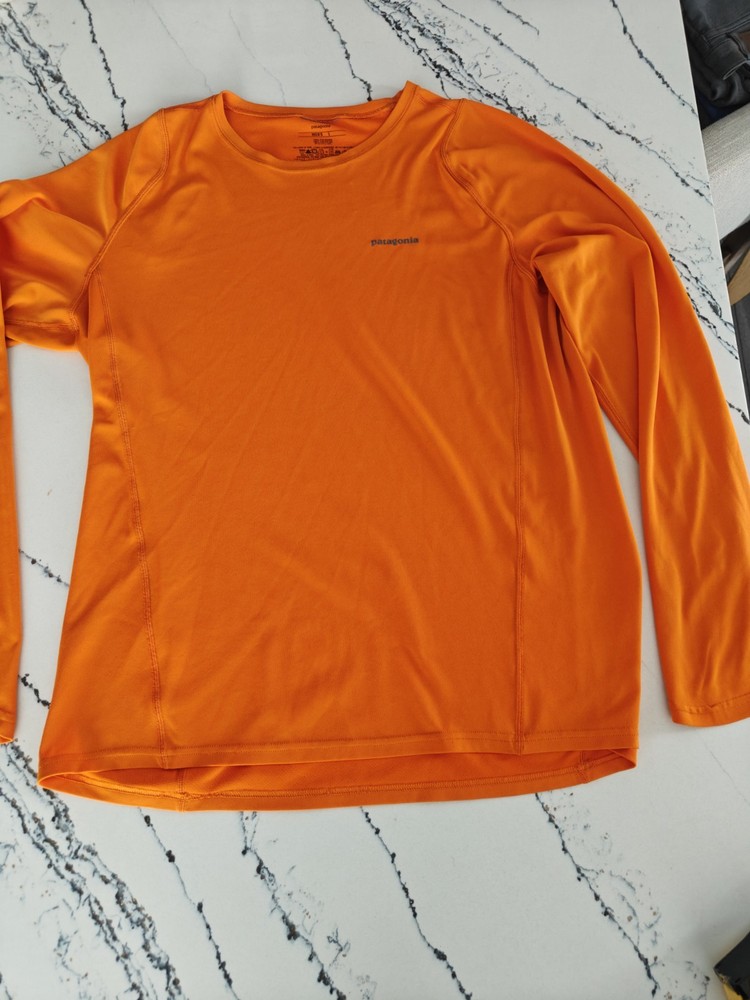 Patagonia Mens Long Sleeve Lightweight Top Size L Orange Performance Shirt