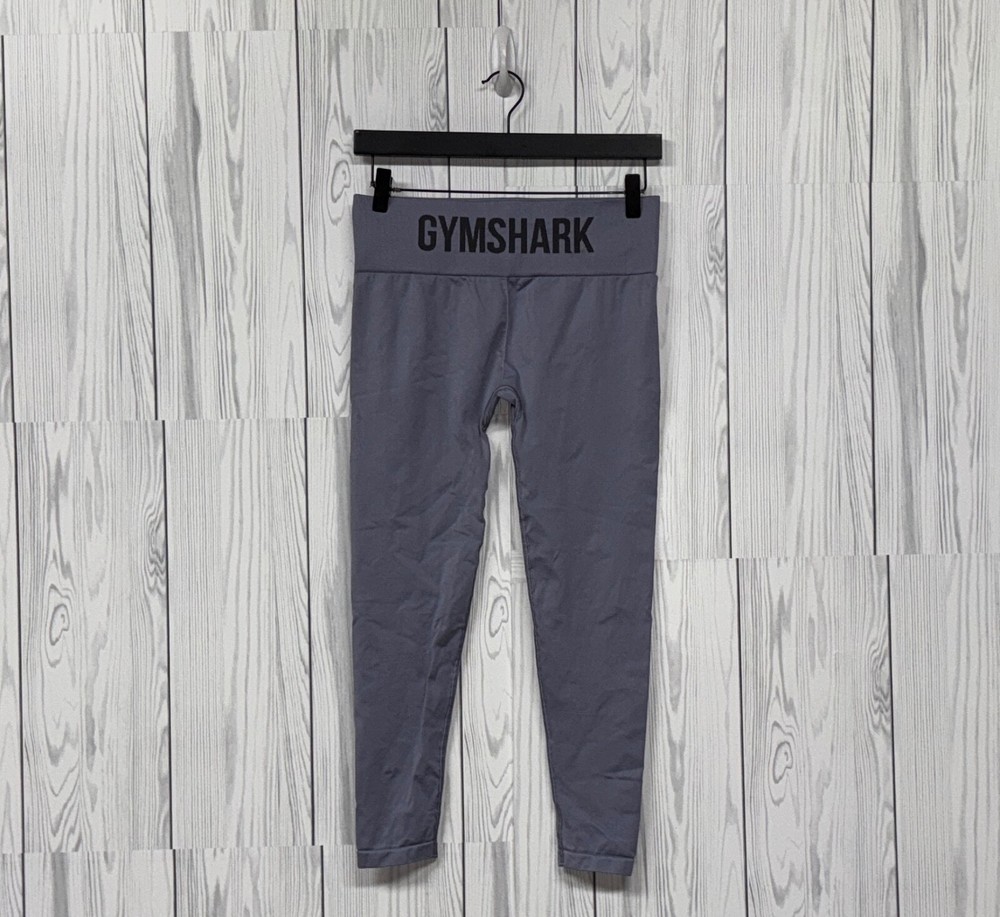 Gymshark womens medium low rise cropped blue athletic leggings stretch fit