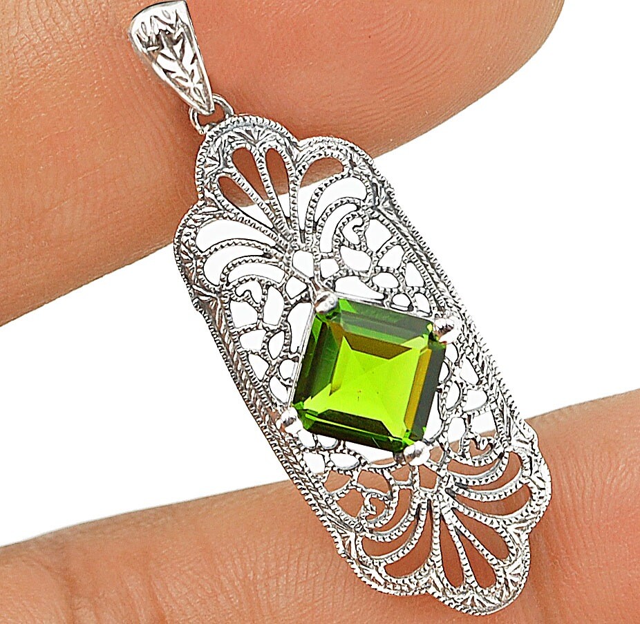 2CT Natural Peridot 925 Sterling Silver Victorian Style Pendant Jewelry Y1877