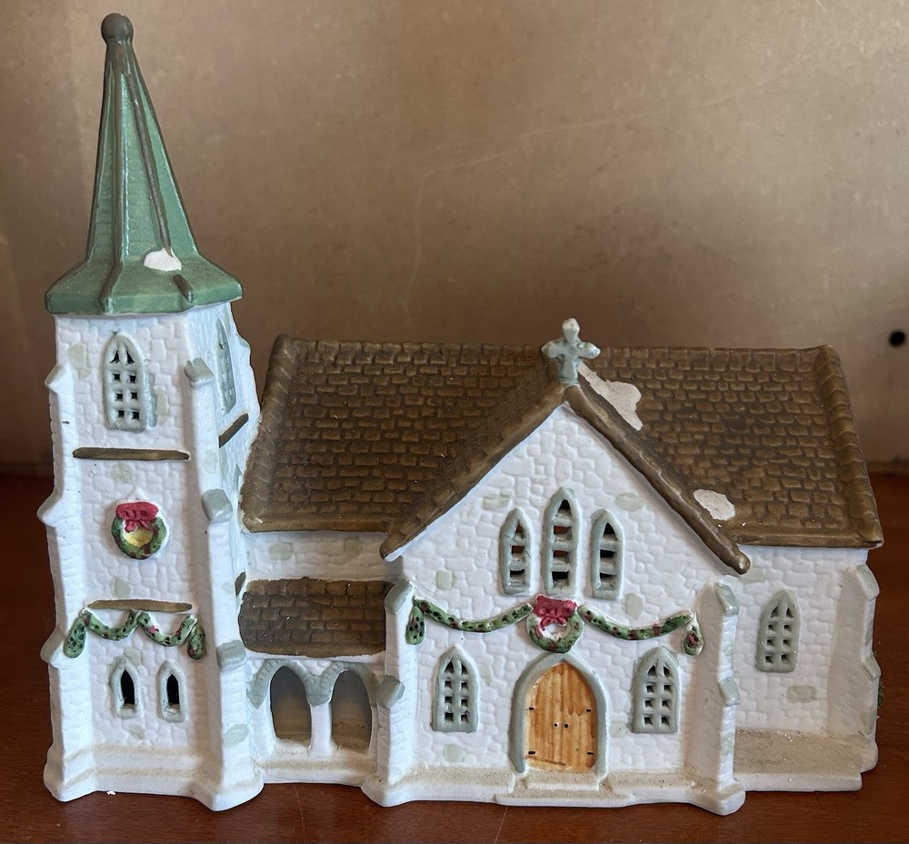 1992 Lemax Hearthside Village Church Missing Light Box Damaged