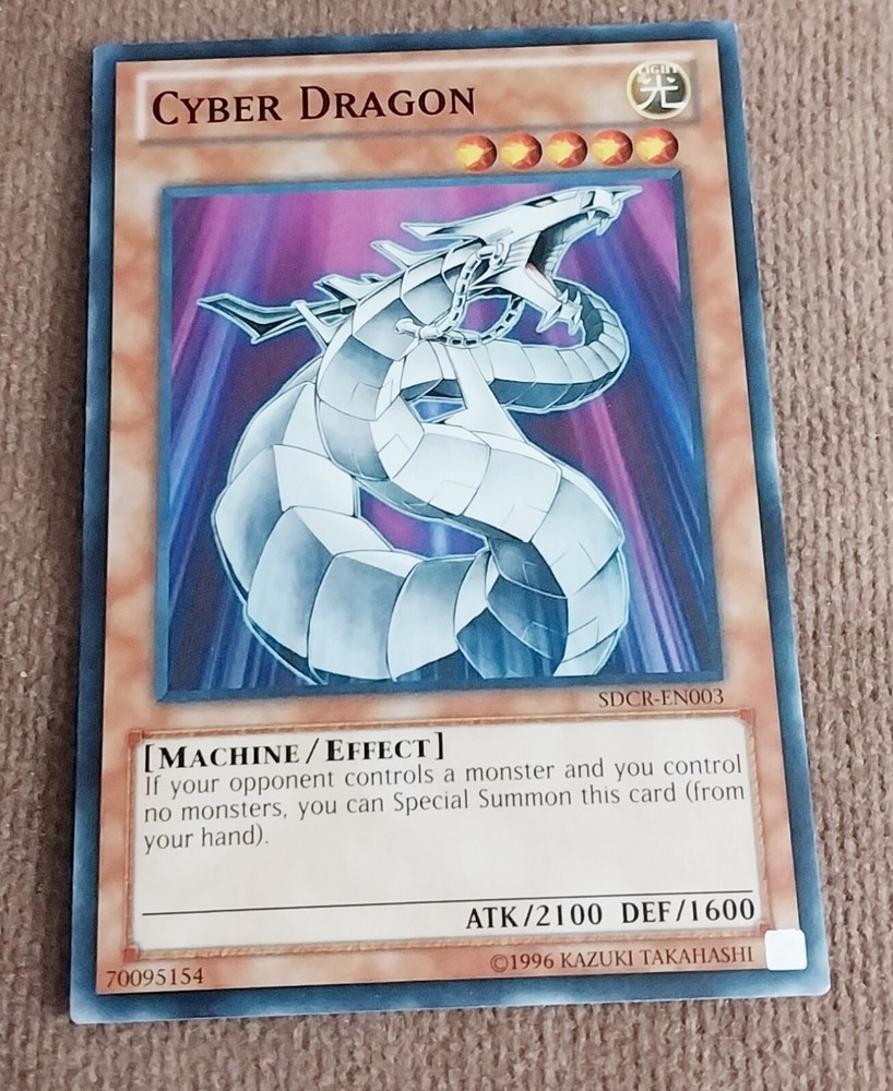 Yu-Gi-Oh TCG Cyber Dragon Card Deck Powerful Machine-Type Monster