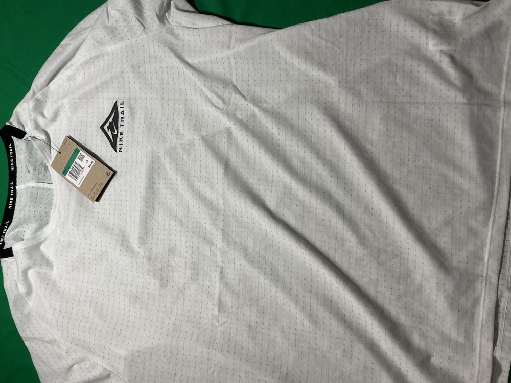 Nike Trail Solar Chase Dri-FIT Running Shirt Men Size XL White DV9305-121