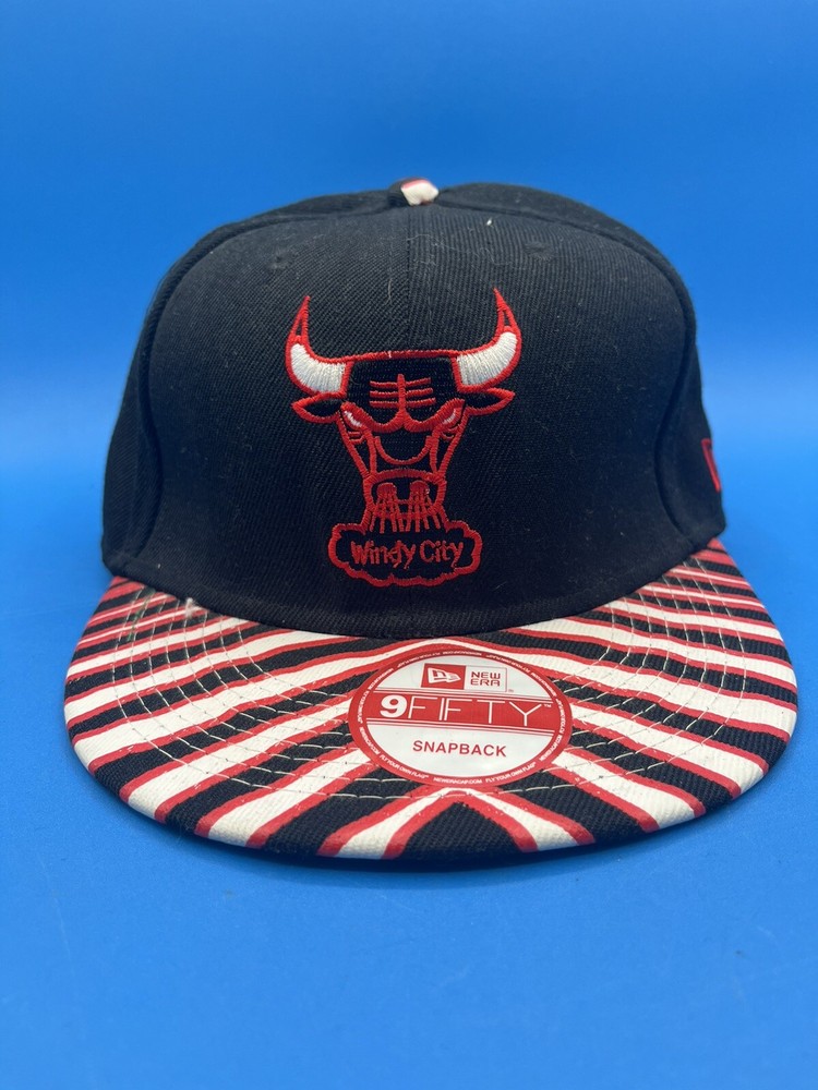Chicago Bulls Snapback Hat New Era 9Fifty Windy City Logo Cap NBA