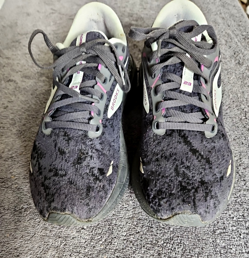 BROOKS ADRENALINE GTS 23 RUNNING SHOES Men's 10 M